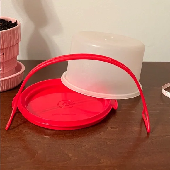 Red Tupperware Storage Containers - Picture 8 of 8